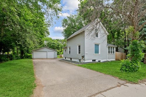 1663 Concord St S, South Saint Paul, MN, 55075-5926 | Card Image