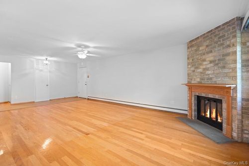 105-89 N Broadway, White Plains, NY, 10603 | Card Image