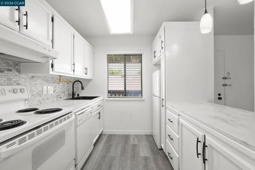 3-1437 Marchbanks Dr, Walnut Creek, CA, 94598-2026 | Card Image