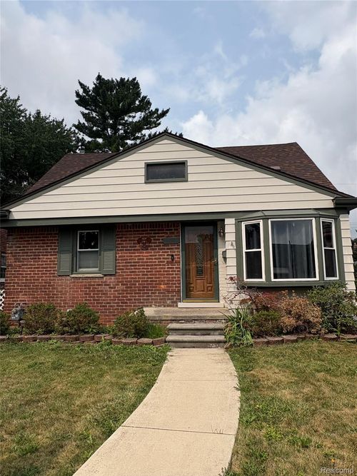 9640 Hubert Ave, Allen Park, MI, 48101-1302 | Card Image