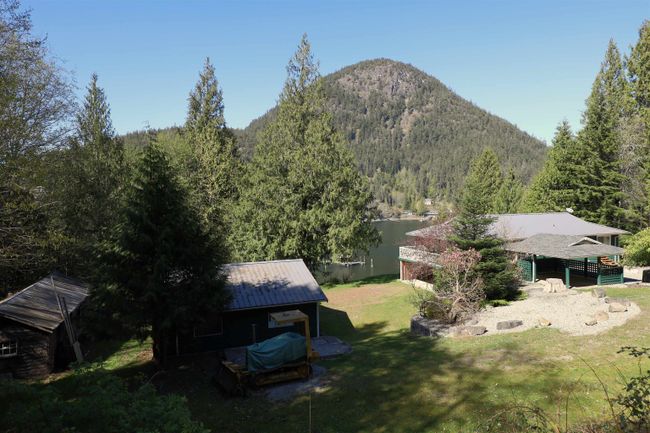 12815 Sunshine Coast Highway, House other with 3 bedrooms, 2 bathrooms and null parking in Madeira Park BC | Image 4