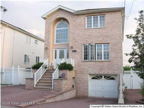 57 Churchill Ave, Staten Island, NY, 10309-1921 | Card Image