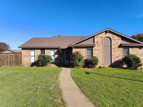 2513 Crown Cir, Garland, TX, 75044-5540 | Card Image