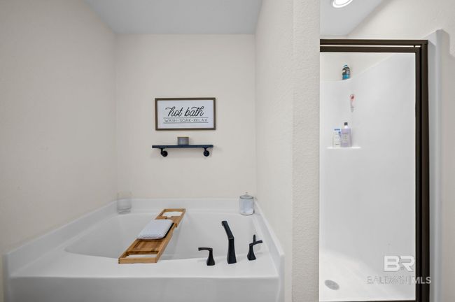 Bathroom | Image 18