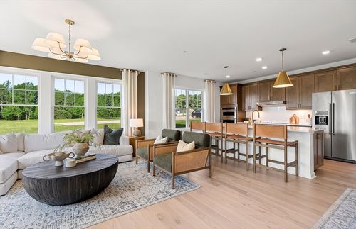 207-141 E Point Dr, Rumford, RI, 02916-3529 | Card Image