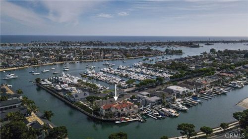 842 Harbor Island Dr, Newport Beach, CA, 92660-7228 | Card Image