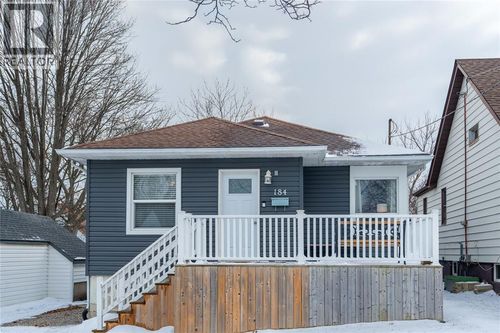 184 Gordon St, Sarnia, ON, N7T6N9 | Card Image