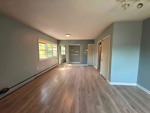 3-164-166 Woodlawn St, Springfield, MA, 01108-3047 | Card Image