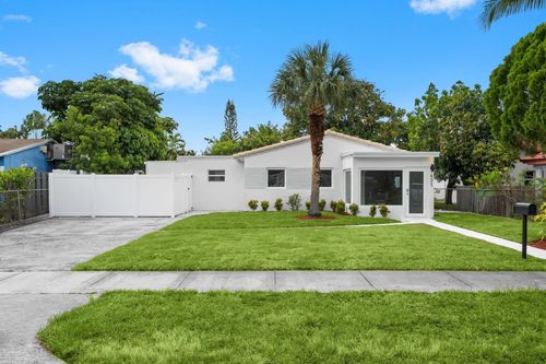 631 Ne 56th Ct, Fort Lauderdale, FL, 33334-3527 | Card Image