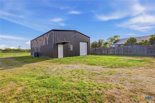 10083 Us-59 N, Fannin, TX, 77960 | Card Image