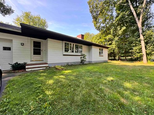 40 Elwyn Rd, Rye, NH, 03870-6102 | Card Image