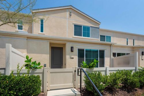 339 Sweet Pl, Fallbrook, CA, 92028-6549 | Card Image