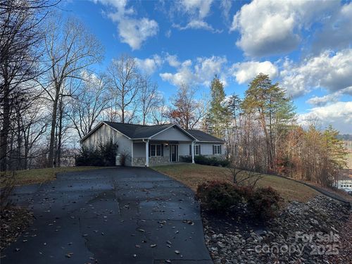 89 Bobcat Path, Marion, NC, 28752-6626 | Card Image