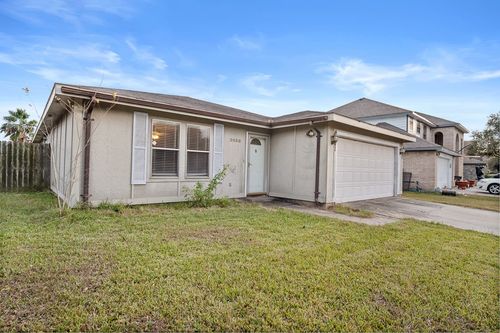 3030 Twin Creek Drive, Corpus Christi, TX, 78414 | Card Image