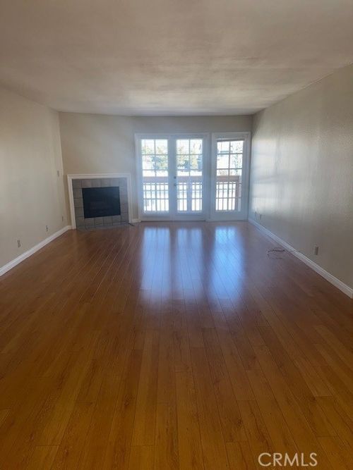 303-1616 S Barrington Ave, Los Angeles, CA, 90025-4074 | Card Image