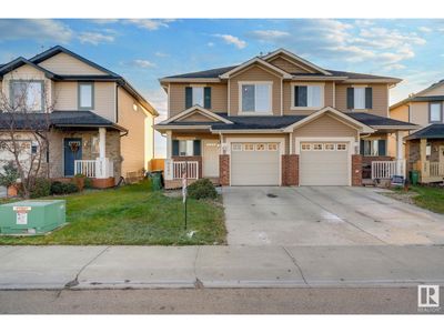 9085 Scott Cres Nw, Home with 3 bedrooms, 3 bathrooms and null parking in Edmonton AB | Image 3