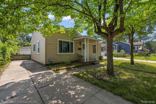 1890 College St, Ferndale, MI, 48220-2056 | Card Image