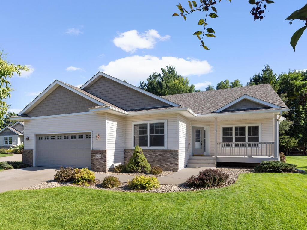 Prairie Pine Ct, Monticello, MN 55362