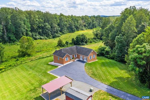 105 Squirrel Path, STANARDSVILLE, VA, 22973-3176 | Card Image