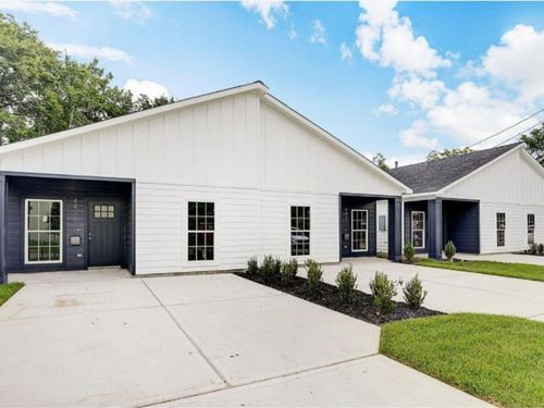 1-4425 Clover St, Houston, TX, 77051-2805 | Card Image