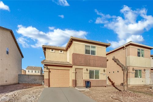 5243 Los Pinos St, Las Vegas, NV, 89122-7650 | Card Image