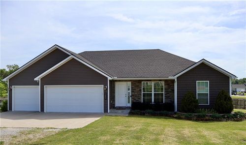389 Se 981 N A, Knob Noster, MO, 65336 | Card Image