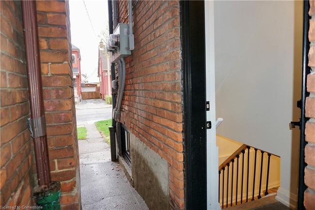 BSMT - 15 Greenaway Ave, House attached with 1 bedrooms, 1 bathrooms and null parking in Hamilton ON | Image 10