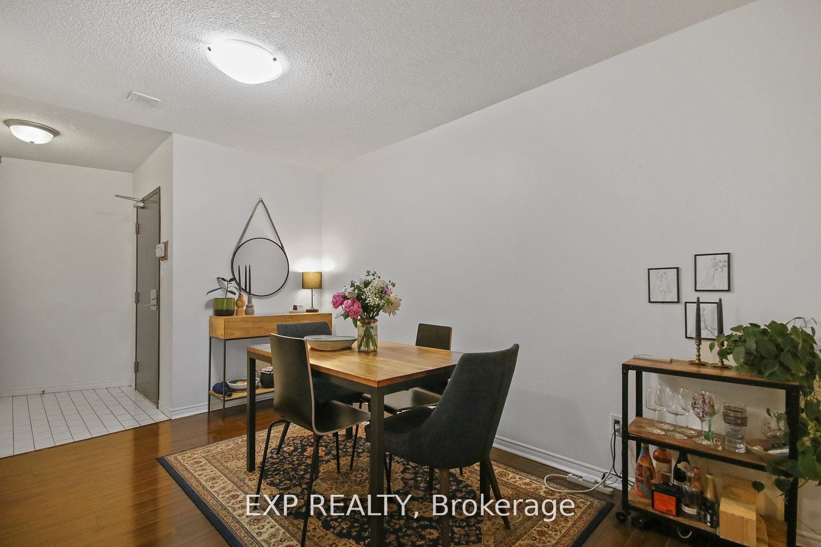 Residential in Toronto C08 4