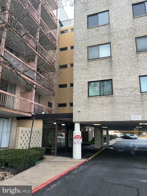 apt-305-130 Slade Ave, PIKESVILLE, MD, 21208-4948 | Card Image