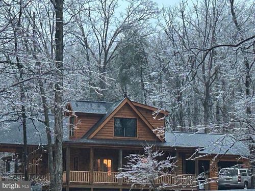 131 Upper Springs Ln, Woodstock, VA, 22664-3266 | Card Image