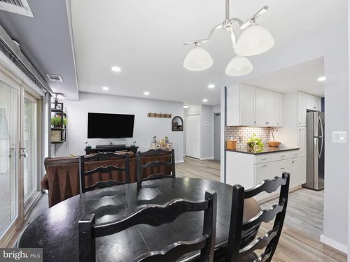 109-5250 Valley Forge Dr, ALEXANDRIA, VA, 22304-5605 | Card Image