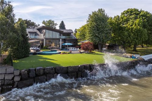 1540 Watersedge Rd, Mississauga, ON, L5J1A4 | Card Image