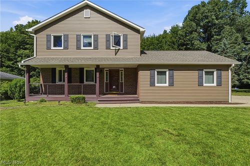 10490 Maryland St, Aurora, OH, 44202-8517 | Card Image