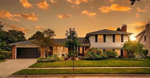 4190 Spruce Ave, Burlington, ON, L7L1K9 | Card Image
