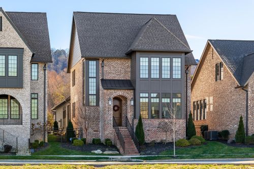 9431 Calder Cir, Ooltewah, TN, 37363-5811 | Card Image