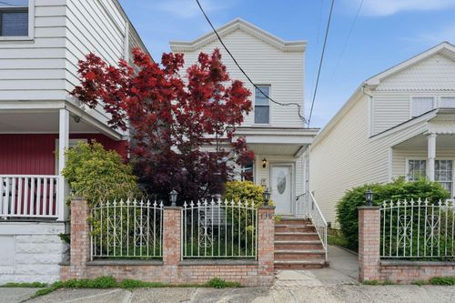 138 Lexington Ave, Bayonne, NJ, 07002-4239 | Card Image