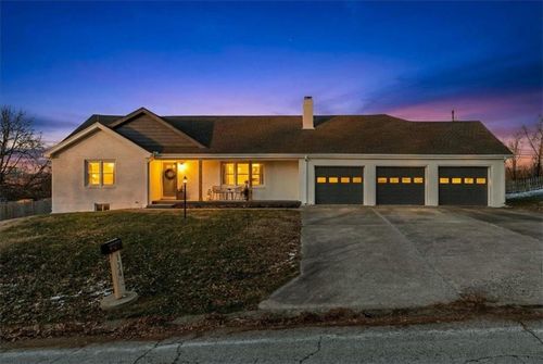 134 Ne 47th St, Kansas City, MO, 64116-1523 | Card Image