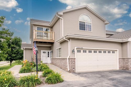 W197N17058 Stonewell Drive, Jackson, WI, 53037 | Card Image