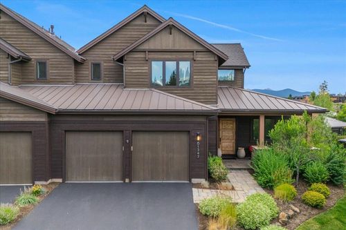 61347 Kindle Rock Loop, Bend, OR, 97702-3622 | Card Image