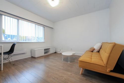 top-floor-315 19th Ave W, Vancouver, BC, V5Y2B6 | Card Image