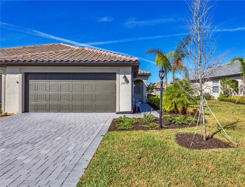 15733 Sunny Day Dr, BRADENTON, FL, 34211-1485 | Card Image
