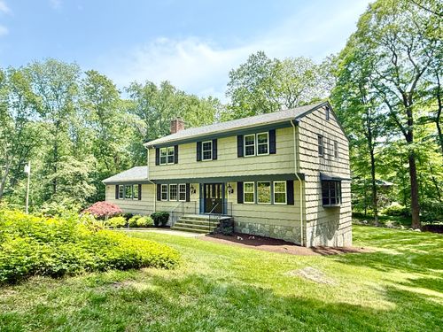 51 Boulder Brook Dr, Stamford, CT, 06903-3231 | Card Image