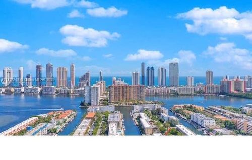 apt-102-4000 Ne 170th St, North Miami Beach, FL, 33160-3132 | Card Image
