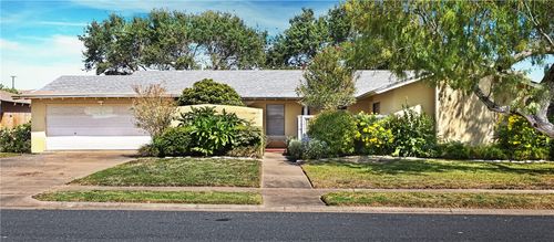 7110 Pharaoh Dr, Corpus Christi, TX, 78412-3812 | Card Image