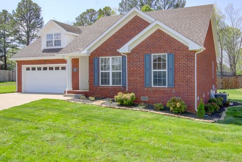 320 Maple Park Dr, Clarksville, TN, 37040-6070 | Card Image