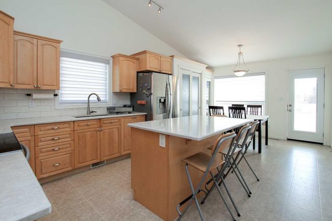 106 Lord Close, House other with 5 bedrooms, 3 bathrooms and 4 parking in Red Deer AB | Image 5