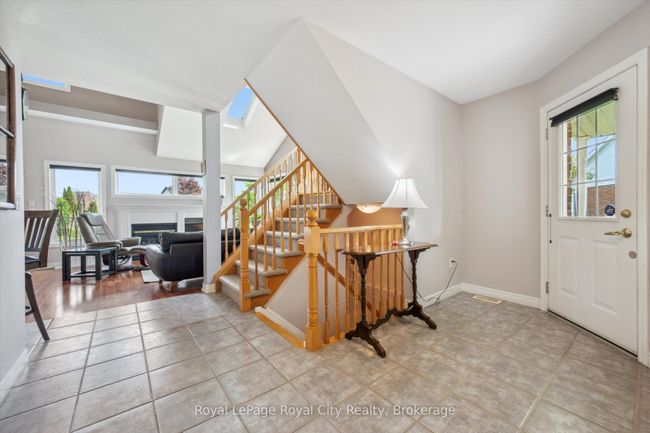 105 Riverwalk Pl, House attached with 2 bedrooms, 2 bathrooms and 3 parking in Rockwood ON | Image 6