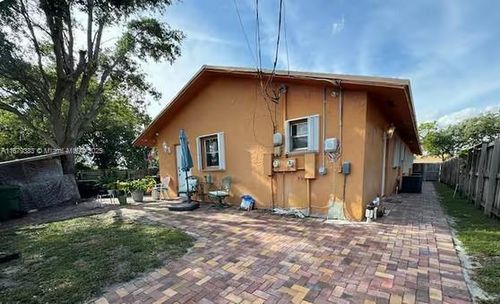 c-2306 Liberty St, Hollywood, FL, 33020-2027 | Card Image