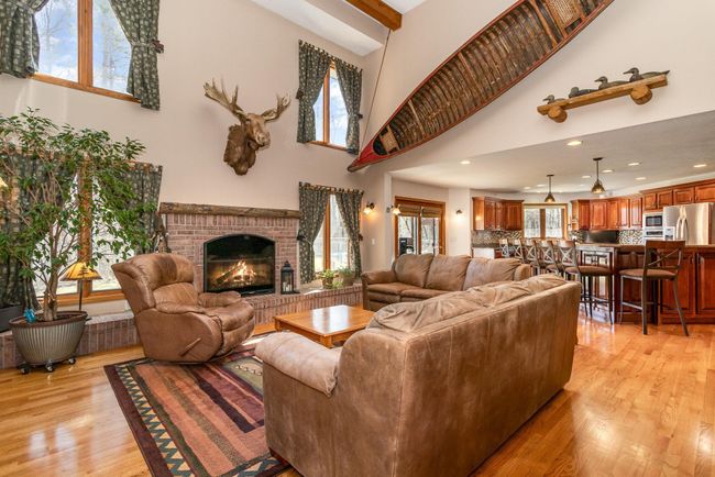 Living Room | Image 9
