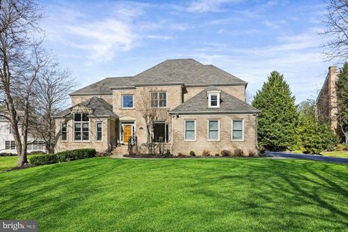 1411 Woodhurst Blvd, MCLEAN, VA, 22102-2234 | Card Image